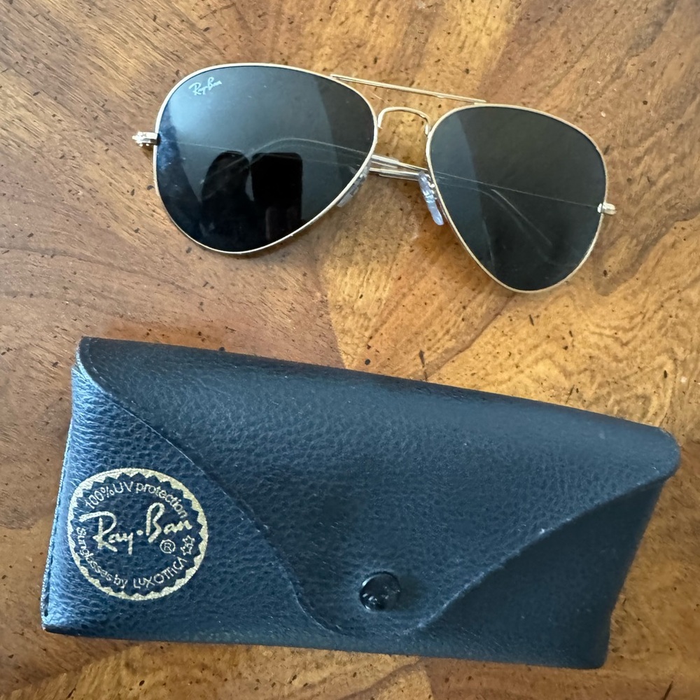 Ray-Ban Gold Frame Aviator Sunglasses
